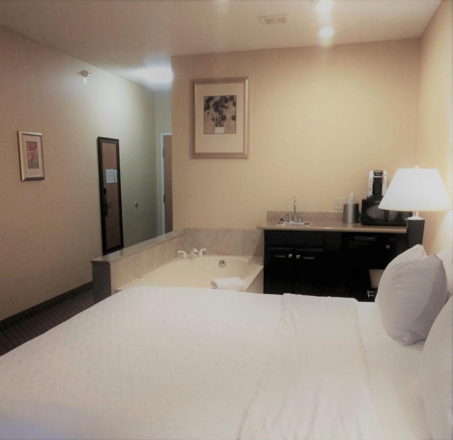 Holiday Inn Express Plymouth By Ihg Eksteriør bilde