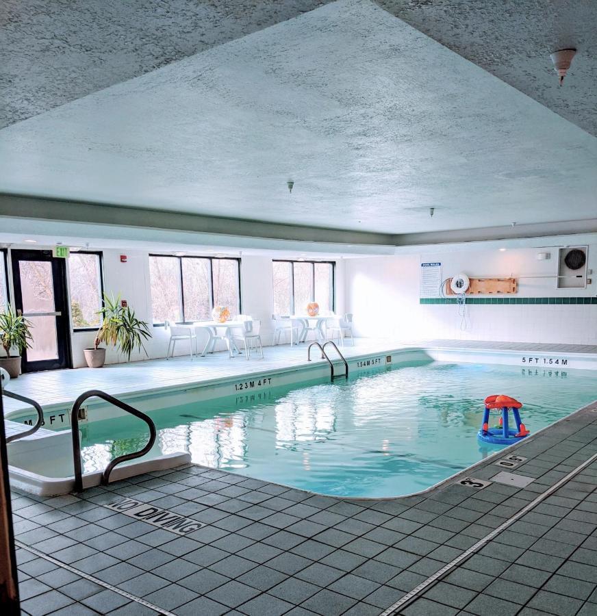 Holiday Inn Express Plymouth By Ihg Eksteriør bilde