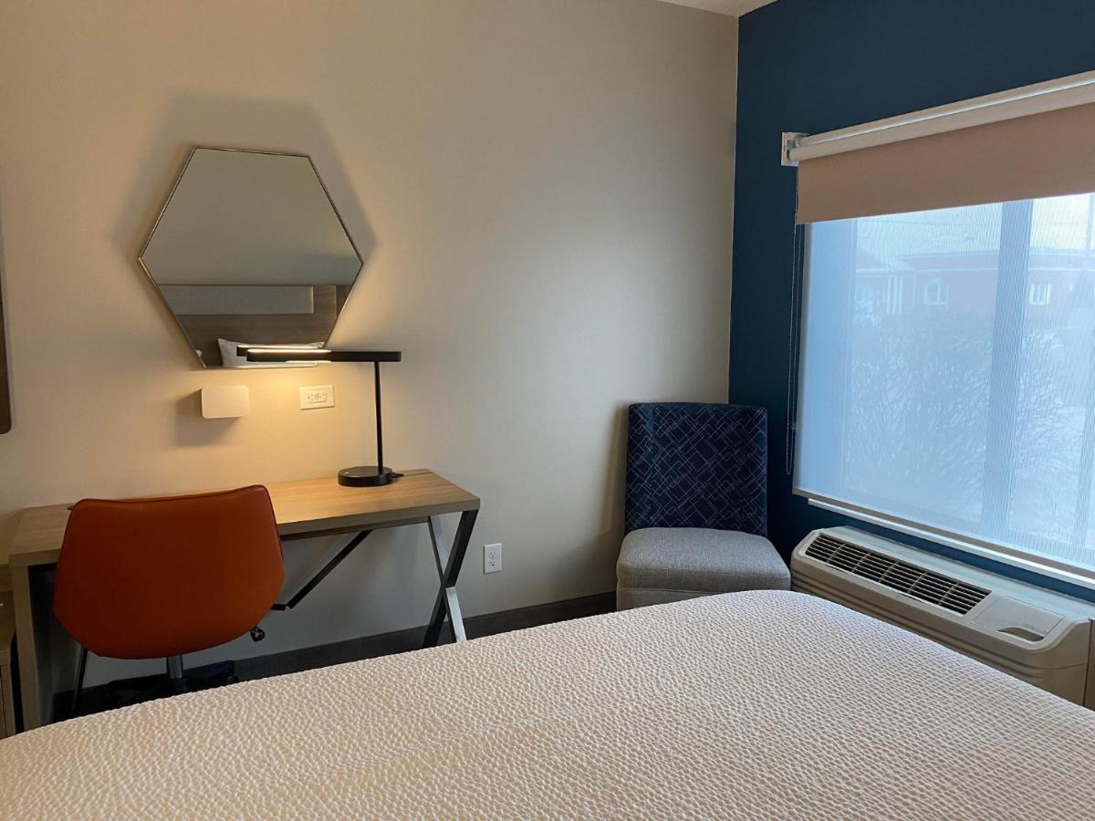 Holiday Inn Express Plymouth By Ihg Eksteriør bilde