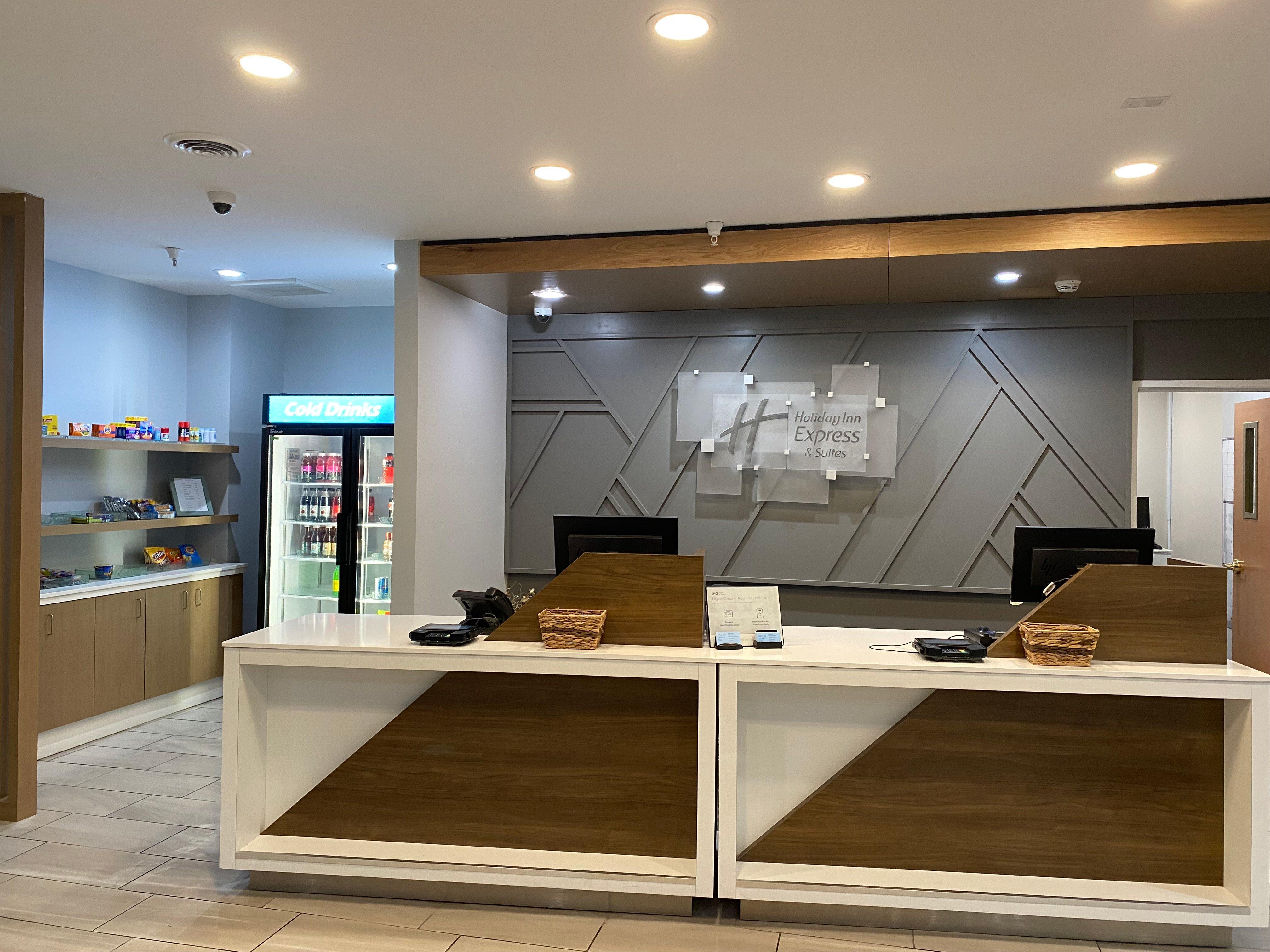 Holiday Inn Express Plymouth By Ihg Eksteriør bilde