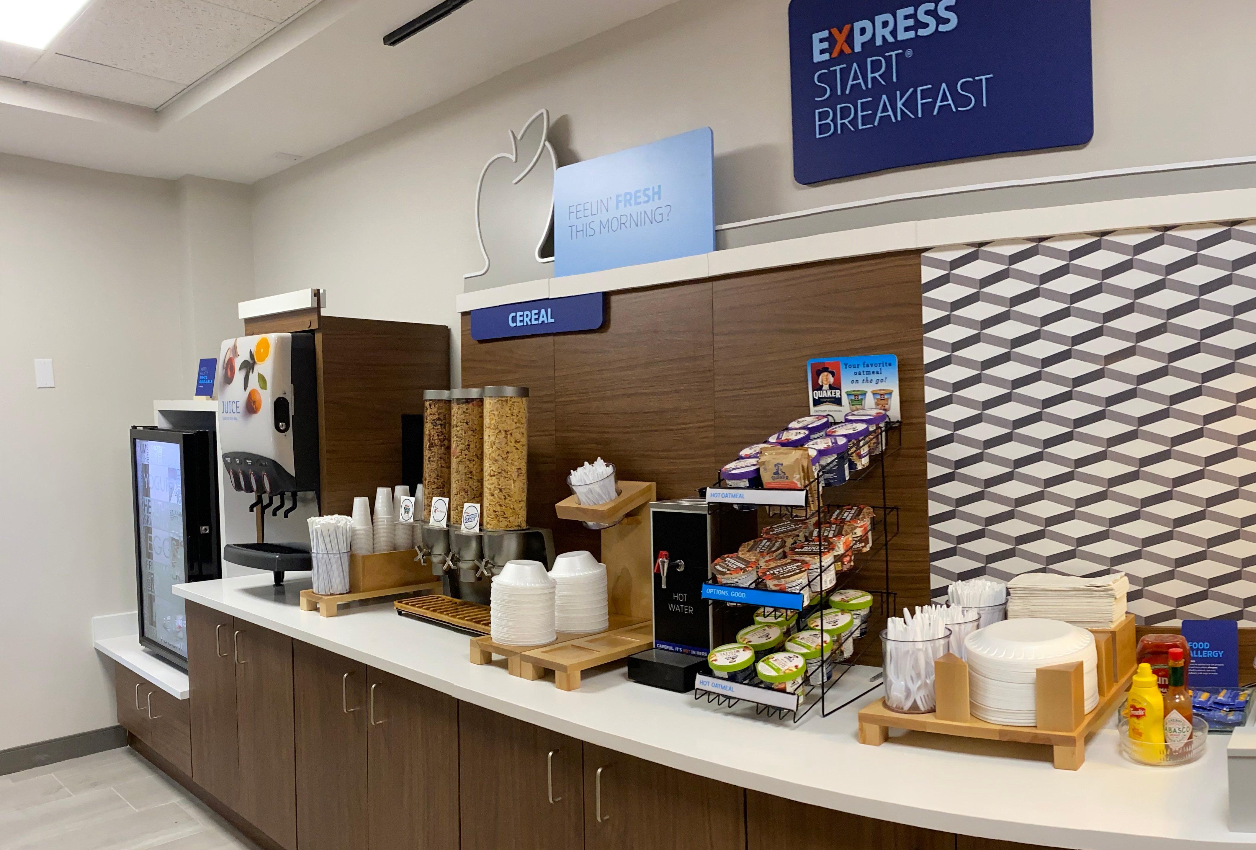 Holiday Inn Express Plymouth By Ihg Eksteriør bilde