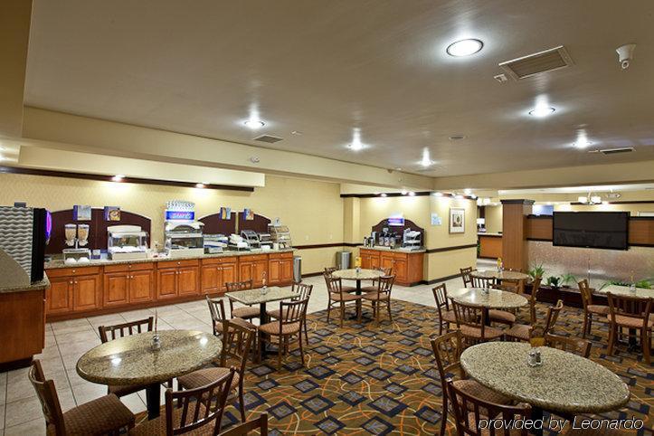 Holiday Inn Express Plymouth By Ihg Restaurant bilde